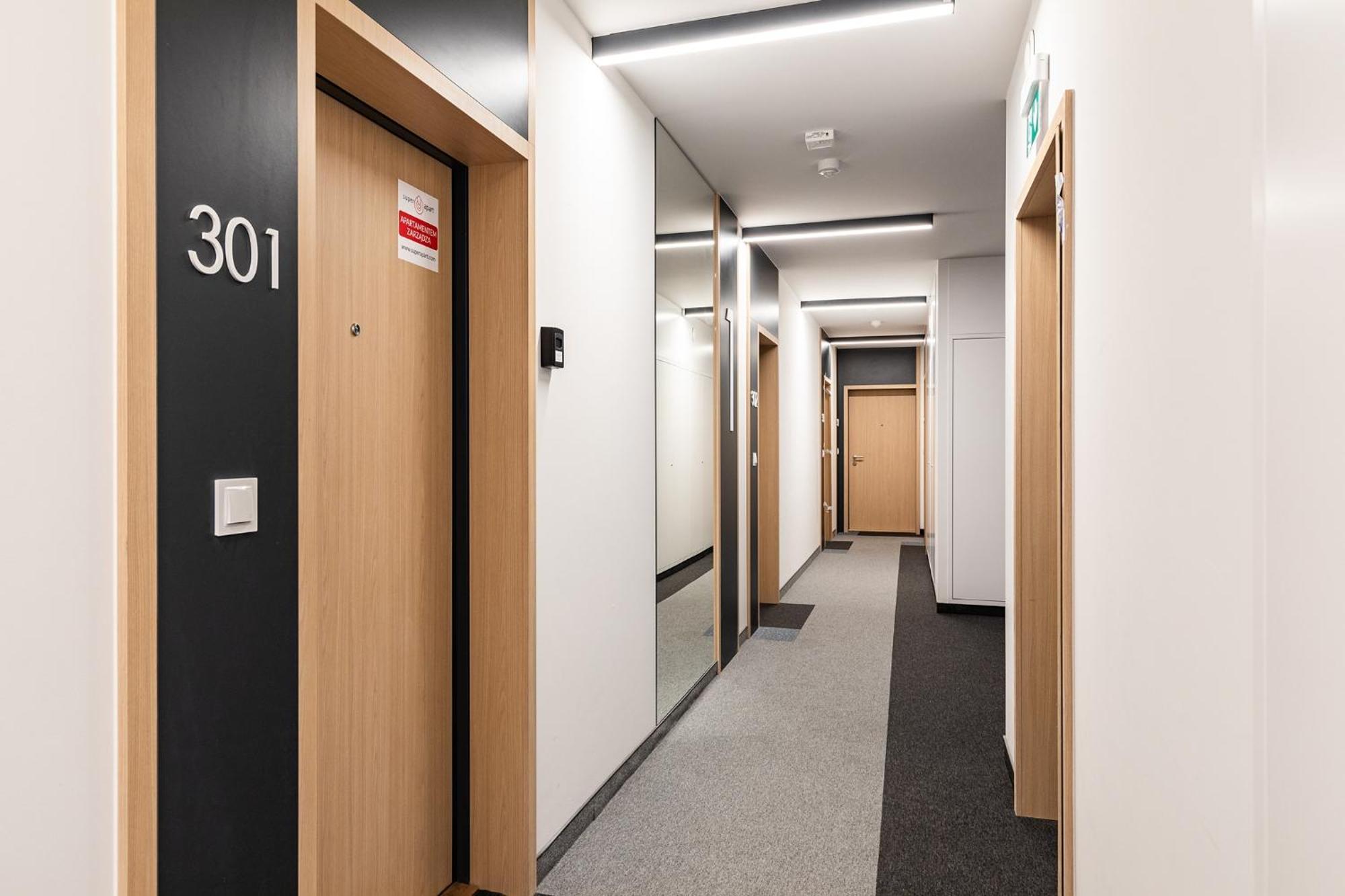 Апартаменты Superapart Klobucka Apt301 Варшава Экстерьер фото